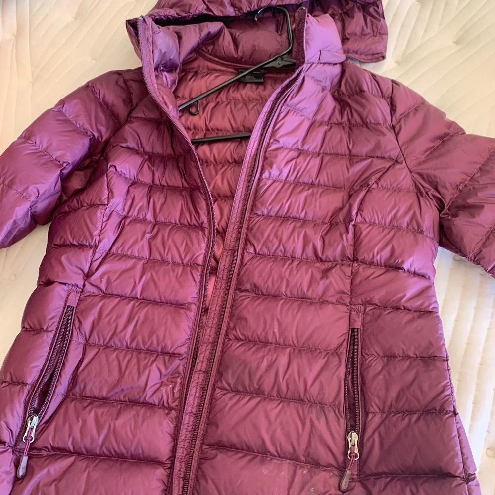 lightweight, travel, "crushable" down jacket w hood, maroon